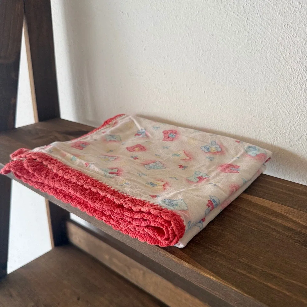 Vintage Baby Blanket Teddy Bear Print Red Crochet Trim 43x40